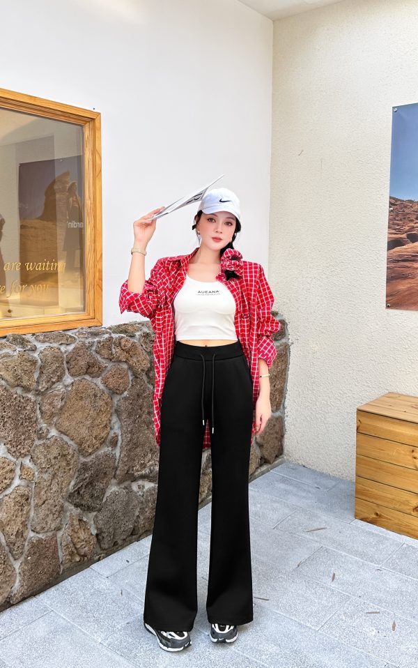 Women's sport jogger